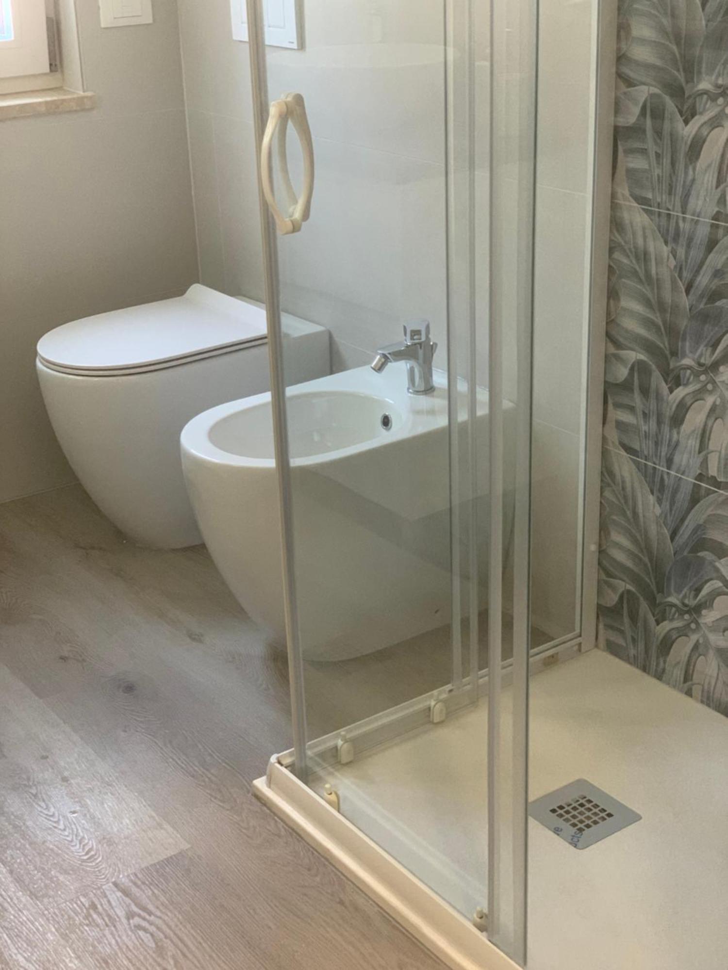 Onlyroomsrho Esterno foto